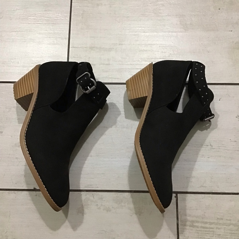 Rocket Dog Cutout Ankle Booties